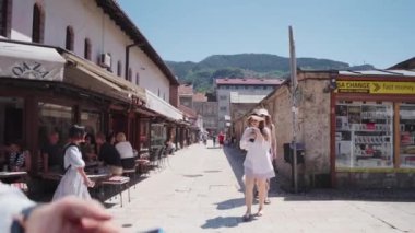 Bosna-Hersek 'in eski Saraybosna kentindeki Sebilj çeşmesi. Yüksek kalite 4k görüntü
