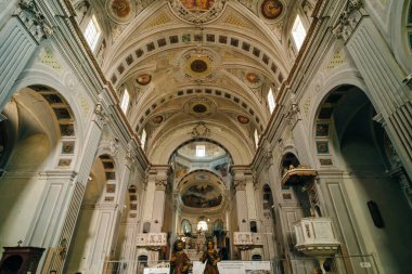 Bosa, Sardinya, İtalya - 11 Temmuz 2024: Cattedrale dell 'Immacolata Concezione. Yüksek kalite fotoğraf