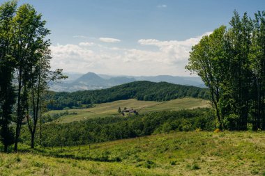 İtalya 'da Degli Dei yürüyüş parkurunda. Bologna 'dan Floransa' ya. Antik Roma yolu. Yüksek kalite fotoğraf