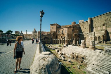 Palatine Hill 'deki Apollo Palatinus Tapınağı kalıntıları, Roma, İtalya - 2 Mayıs 2024. Yüksek kalite fotoğraf