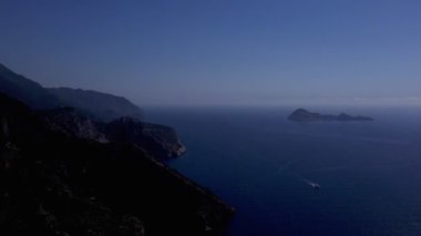 Lycian Yolu 'ndaki Gelidonya deniz fenerinin havadan görünüşü. Yüksek kalite 4k görüntü