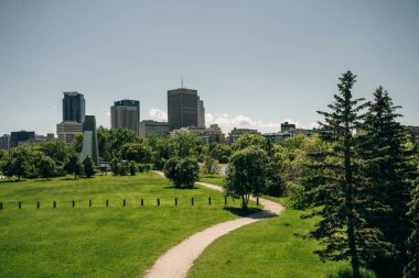 WINNIPEG, MANITOBA, CANADA - 26 Mayıs 2024 The St. Boniface Heritage Gardens. Yüksek kalite fotoğraf