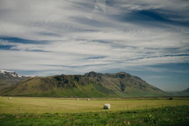 Lomagnupur, İzlanda 'nın güney kıyısında bir dağ. Yüksek kalite fotoğraf