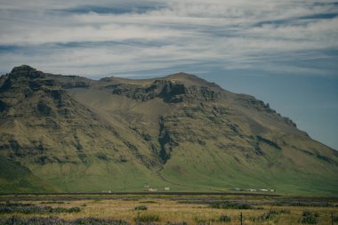 Lomagnupur, İzlanda 'nın güney kıyısında bir dağ. Yüksek kalite fotoğraf