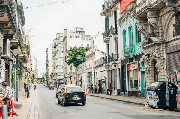 San Telmo Neighborhood in buenos aires, argentina - 2 мая 2024 года. Высокое качество фото