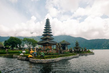 pura ulun danu bratan temple in Bali, indonesia. High quality photo clipart