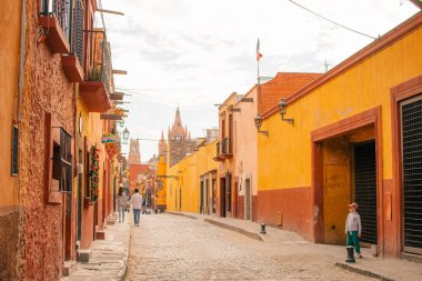 Meksika 'da San Miguel Allende, Meksika' da 2 sep 2024 adında güzel bir kadın. Yüksek kalite fotoğraf
