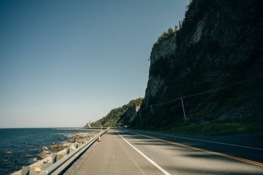 Gaspe Yarımadası 132 yolu boyunca manzaralı. Yüksek kalite fotoğraf