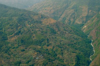 Dhankuta, Nepal 'deki Bhedetar tepe istasyonunun hava görüntüsü. Yüksek kalite fotoğraf