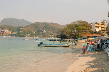 Ixtapa Zihuatanejo, Meksika 'daki La Ropa plajının bir resmi - 2 Mayıs 2023. Yüksek kalite fotoğraf