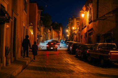 Meksika 'da San Miguel Allende, Meksika' da 2 sep 2024 adında güzel bir kadın. Yüksek kalite fotoğraf