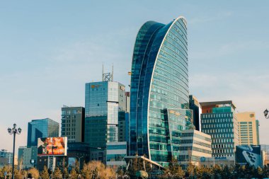 ULAANBAATAR, MONGOLIA - 11 Temmuz 2024 Chinggis Meydanı veya Sukhbaatar Meydanı 'nda Naadam geleneksel festivalinin kutlanması. Yüksek kalite fotoğraf