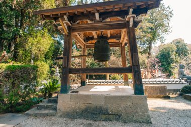 2 Mayıs 2025, Shikoku, Japonya 'daki Gokuraku-ji Tapınağı kutsal hac yolunda sakin bir durak. Yüksek kalite fotoğraf