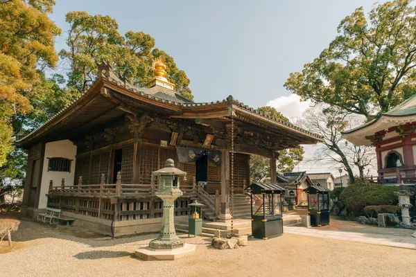 Konsenji Tapınağı, Tokushima Bölgesi, Japonya 'daki tarihi Shikoku Hac yolculuğu, 2 Mayıs 2025. Yüksek kalite fotoğraf