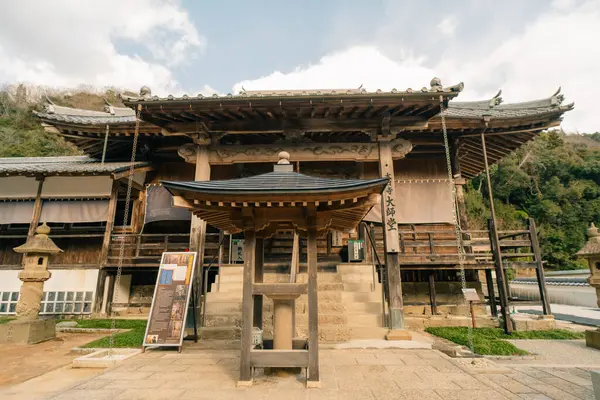 Dainichiji Tapınağı, Japonya, Tokushima 'daki Shikoku Hac yolculuğunun 13. durağı. Huzurlu bir Budist tapınağı.