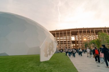 Osaka-Kansai, Japonya - 2 Mayıs 2025 Osaka fuarındaki pavyonun görüntüsü. Yüksek kalite fotoğraf