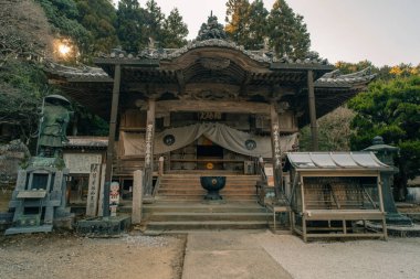 Fujii Tapınağı, Tokushima, Japonya 'daki Shikoku Hac yolculuğunun 11. durağı - 2 Mayıs 2025. Yüksek kalite fotoğraf