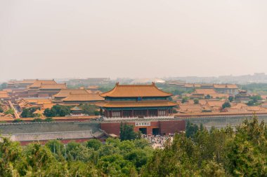 Pekin, Çin, Asya 'daki Jingshan Parkı' nın zirvesinden Yasak Şehir manzarası. Yüksek kalite fotoğraf