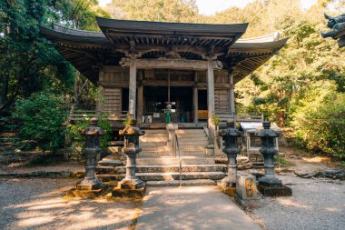  Tokushima, Japonya - 2 Mayıs 2025 Onzanji Tapınağı No. Shikoku haccında 18. Yüksek kalite fotoğraf