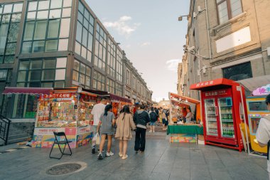 Pekin, Çin - 2 Mayıs 2025 Qianmen Ticaret Sokağı. Yüksek kalite fotoğraf