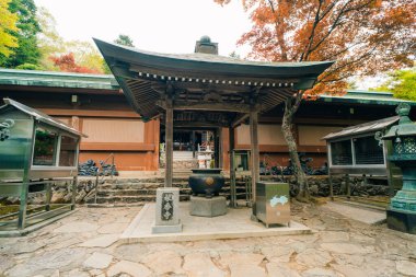 Shikoku, Japonya - 2 Mayıs 2025 Negoro Tapınağı No. Japonya 'nın Kagawa bölgesindeki Shikoku Haccında 82 kişi. Yüksek kalite fotoğraf