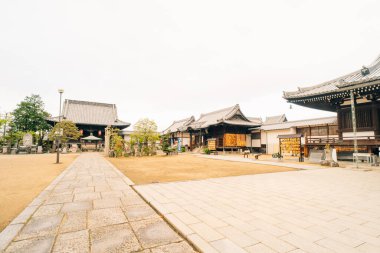 Shikoku, Japonya - 2 Mayıs 2025 Konzo Tapınağı No. Shikoku haccında 76. Yüksek kalite fotoğraf