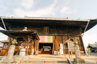 Shikoku, Japonya - 2 Mayıs 2025 Doryuji Tapınağı No. Shikoku haccında 77. Yüksek kalite fotoğraf