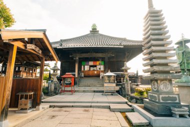 Shikoku, Japonya - 2 Mayıs 2025 Doryuji Tapınağı No. Shikoku haccında 77. Yüksek kalite fotoğraf