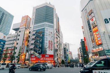  Tokyo, Japonya - 10 Temmuz 2025 Ueno Ameyoko Alışveriş Sokağı. Yüksek kalite fotoğraf
