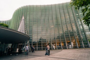Tokyo, Japonya - 2 Mayıs 2025 Roppongi, Minato 'daki Ulusal Sanat Merkezi. Yüksek kalite fotoğraf
