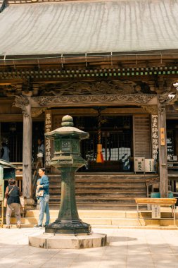  Tokushima, Japonya - 2 Mayıs 2025 Kanonji Tapınağı No. Shikoku haccında 16 kişi. Yüksek kalite fotoğraf