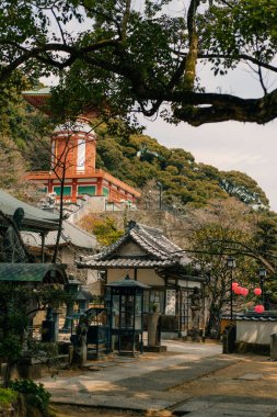  Tokushima, Japonya - 2 Mayıs 2025 Kanonji Tapınağı No. Shikoku haccında 16 kişi. Yüksek kalite fotoğraf