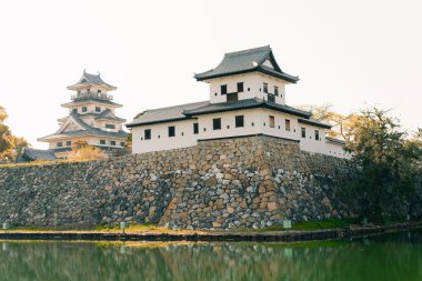 Shikoku, Japonya - 3 Mayıs 2025 İmabari Şatosu, Ehime Bölgesi. Yüksek kalite fotoğraf