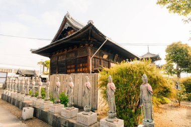 Shikoku, Japonya - 2 Mayıs 2025 Doryuji Tapınağı No. Shikoku haccında 77. Yüksek kalite fotoğraf