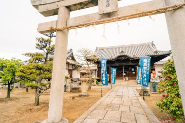 Shikoku, Japonya - 2 Mayıs 2025 Konzo Tapınağı No. Shikoku haccında 76. Yüksek kalite fotoğraf