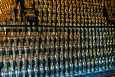 Shikoku, Japonya - 2 Mayıs 2025 Gosho ji Tapınağı No. Shikoku haccında 78 kişi. Yüksek kalite fotoğraf