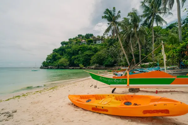 Boracay Adası, Filipinler - 2 Mayıs 2025 Lambros Point, Diniwid Sahili. Yüksek kalite fotoğraf