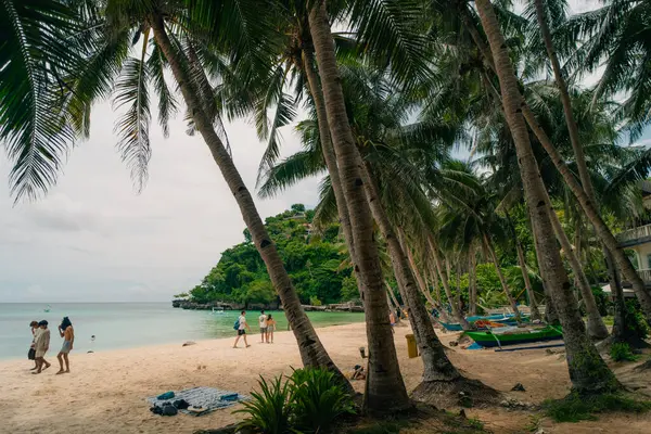 Boracay Adası, Filipinler - 2 Mayıs 2025 Lambros Point, Diniwid Sahili. Yüksek kalite fotoğraf