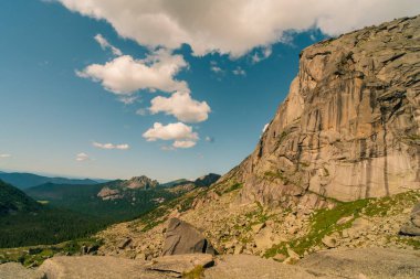 Rusya, Ergaki - 4 Ağustos 2025 Ergaki Doğa Parkı. Rusya 'nın Krasnoyarsk bölgesi. Yüksek kalite fotoğraf