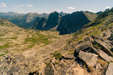Rusya, Ergaki - 4 Ağustos 2025 Ergaki Doğa Parkı. Rusya 'nın Krasnoyarsk bölgesi. Yüksek kalite fotoğraf