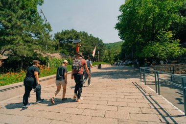  Pekin, Çin - 3 Mayıs 2025 Mutianyu Büyük Duvar Sahne Bilet Ofisi. Yüksek kalite fotoğraf