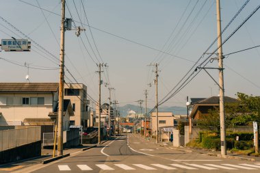 IMABARI, JAPONYA - 3 Ağustos 2025 Imabari şehrinin görüntüsü Imabari kalesinin ana kulesinden, Ehime ilinden. Yüksek kalite fotoğraf