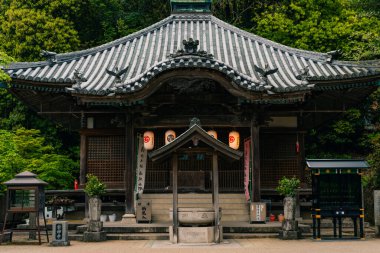 Shikoku, JAPAN - 2 Mayıs 2025 Temple 64, Maegamiji Shikoku haccında. Yüksek kalite fotoğraf