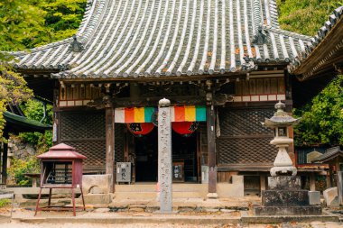 Shikoku, JAPONYA - 2 Mayıs 2025 No. 51 Ishite Tapınağı, Shikoku haccında. Yüksek kalite fotoğraf