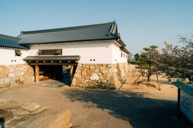 Shikoku, Japonya - 3 Mayıs 2025 İmabari Şatosu, Ehime Bölgesi. Yüksek kalite fotoğraf