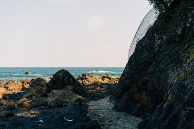 Gün batımından sonra Tosa Seinan Büyük Parkı 'ndaki sahil manzarası Kuroshio, Kochi Bölgesi, Japonya. Yüksek kalite fotoğraf