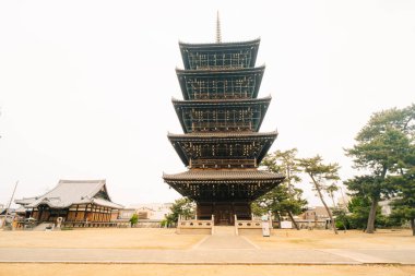 Shikoku, Japonya - 2 Mayıs 2025 Zentsu Tapınağı No. Shikoku haccında 75. Yüksek kalite fotoğraf