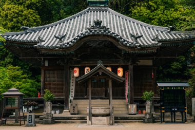 Shikoku, JAPAN - 2 Mayıs 2025 Temple 64, Maegamiji Shikoku haccında. Yüksek kalite fotoğraf