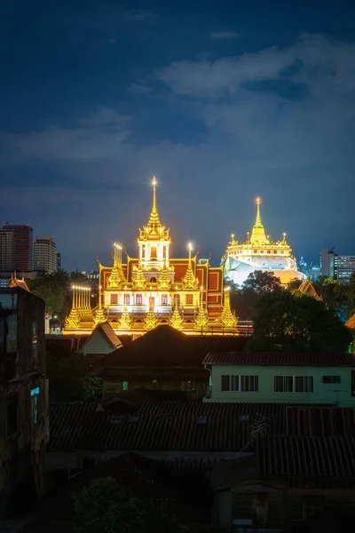 ワット ラチャナダまたはロハ プラサートと黄金の山 バンコク寺院 — ストック写真
