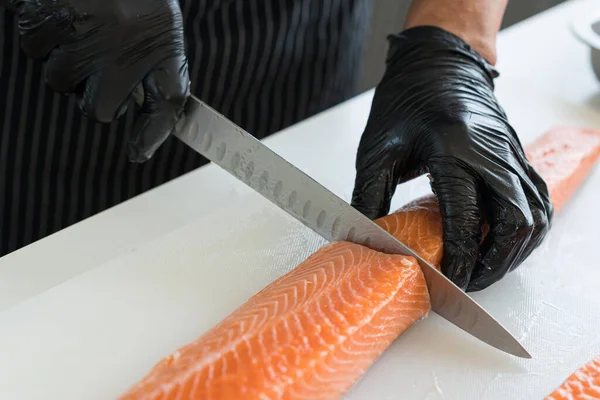 Japanese Chef Cleaning Salmon Worker Cutting Salmon Board — Stock Photo, Image